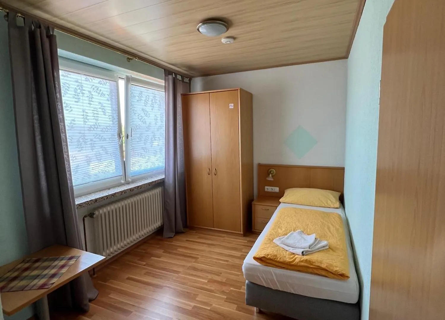 Gasthaus & Metzgerei Besenhardt Wackersdorf Guest house